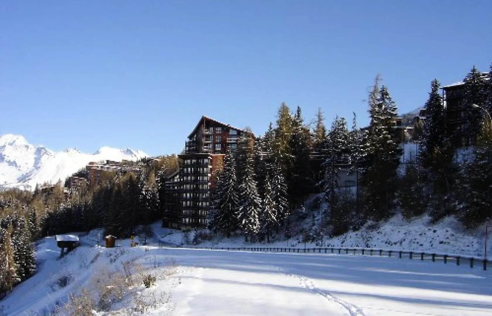 Residence Ruitor Arc 1800 - Appartement 2 Pieces 5 Personnes Dans Une Residence Calme, Proche Du Telecabine Dans Le Village De Charmettoger A Arc 1800 Mae-2190 Les Arcs  France